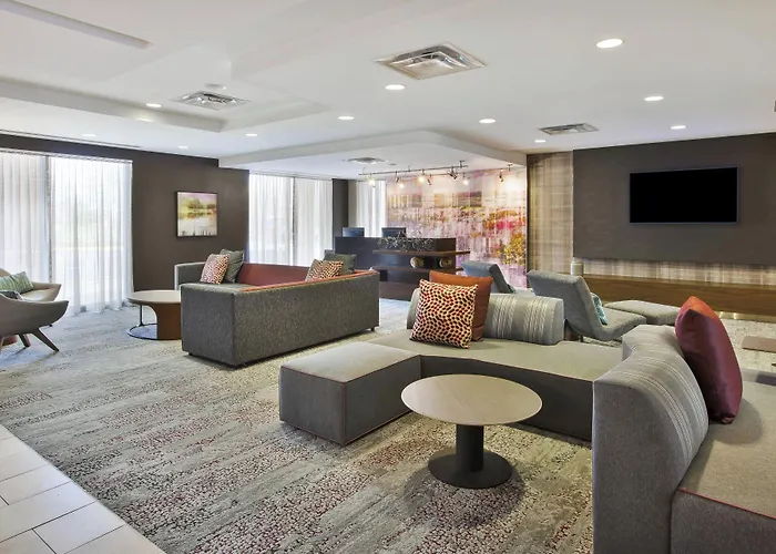 Courtyard By Marriott