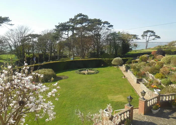 Sentry Mead Hotel Totland 