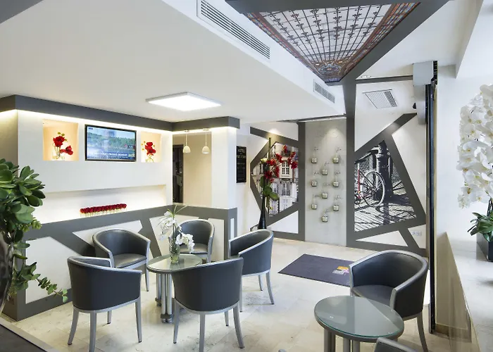 Hotel Du Plat D'Etain