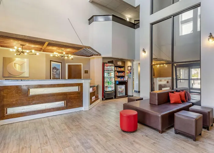 Comfort Suites Southport - Oak Island