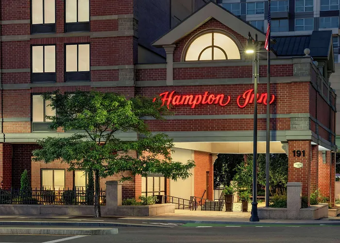 Hampton Inn By Hilton Boston/