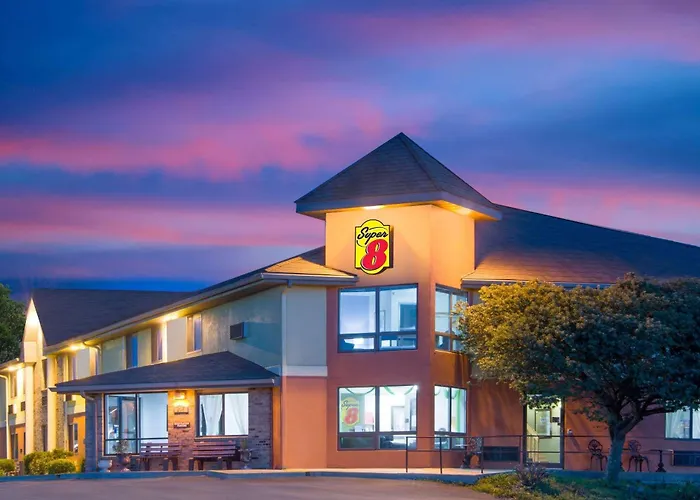 Super 8 By Wyndham Toledo