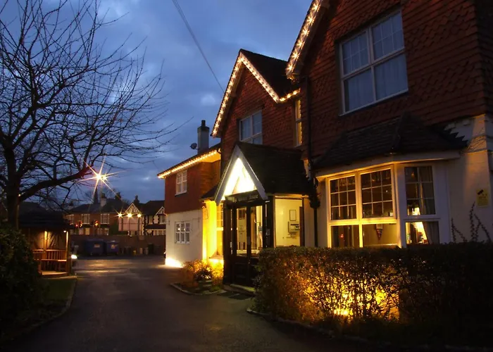 Corner House Hotel Gatwick With Bookable Holiday Parking