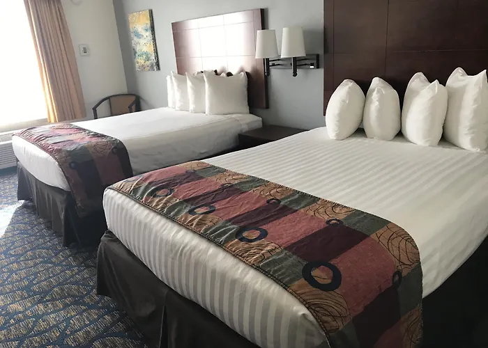 Best Western Plus Villa Del Lago Inn Patterson