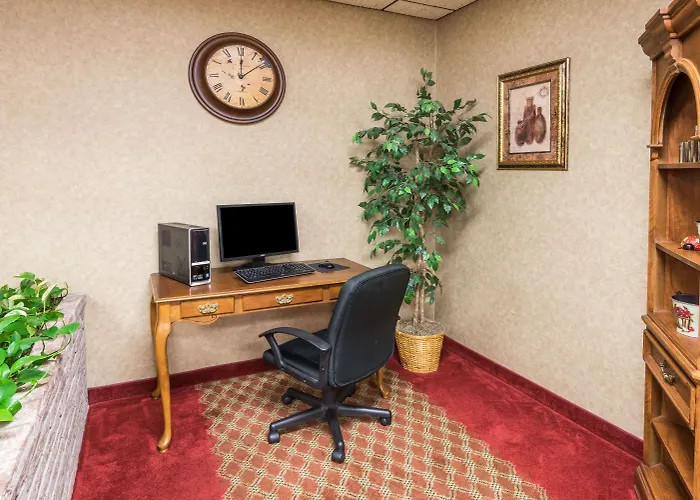Super 8 By Wyndham Henrietta/Rochester Area