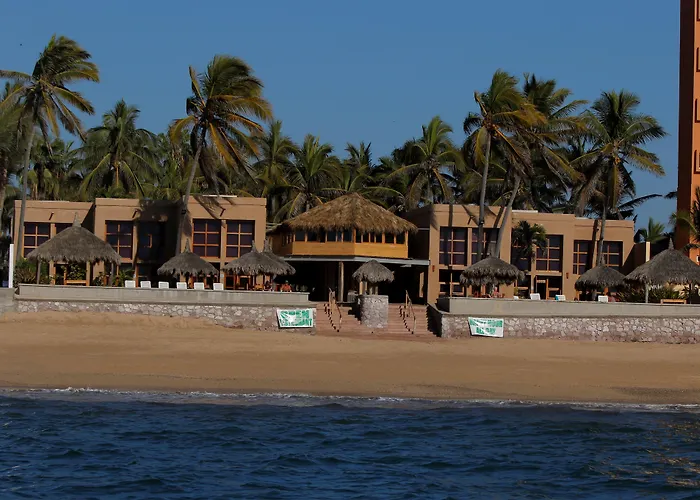 Villas El Rancho Green Resort