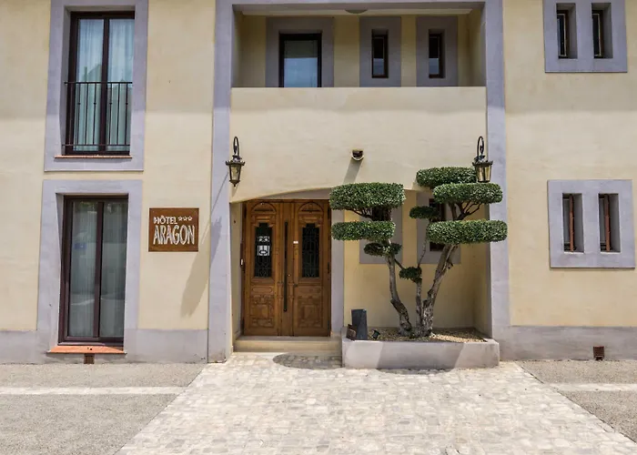 Hotel L'Aragon A 50M De La Cite De Carcassonne