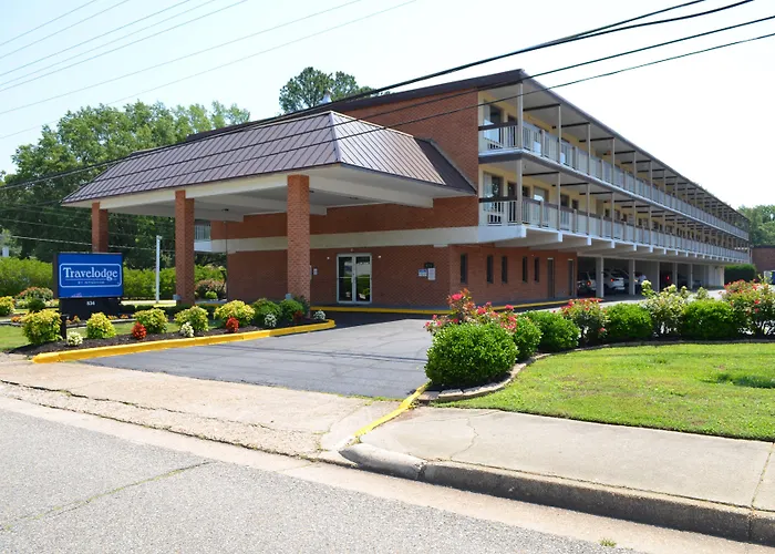 Travelodge By Wyndham Colonial Area