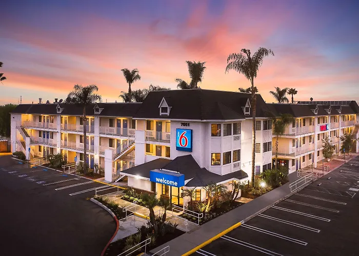 Motel 6-Buena Park, Ca - Knotts Berry Farm - Disneyland