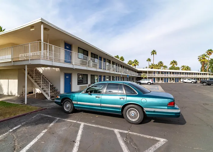 Motel 6-, Ca - East - Palm Canyon