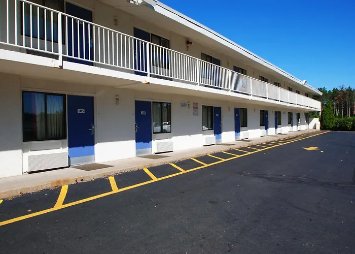 Motel 6-, Ma - Springfield