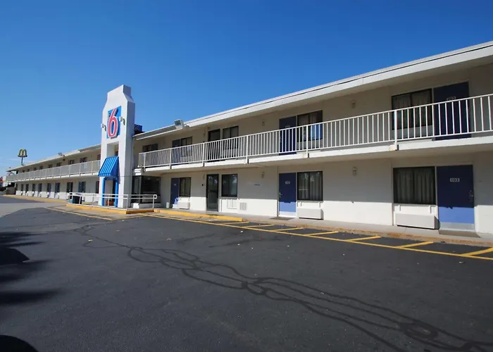 Motel 6-, Ma - Springfield