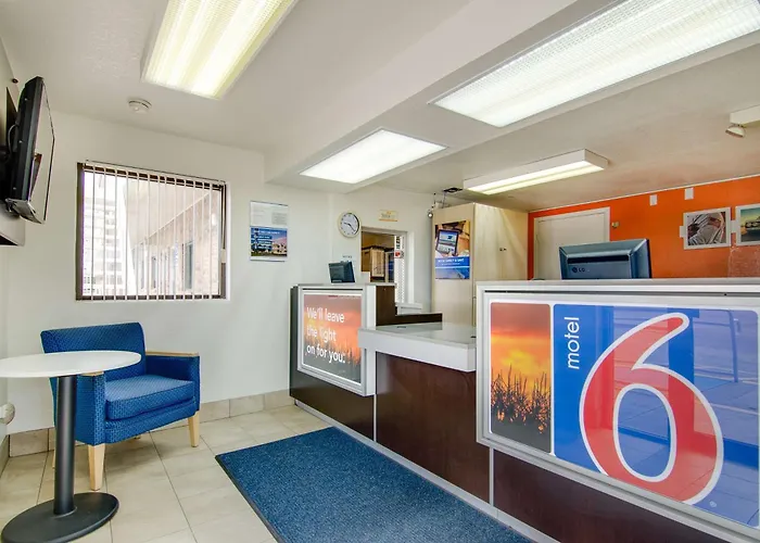 Motel 6-Salina, Ks