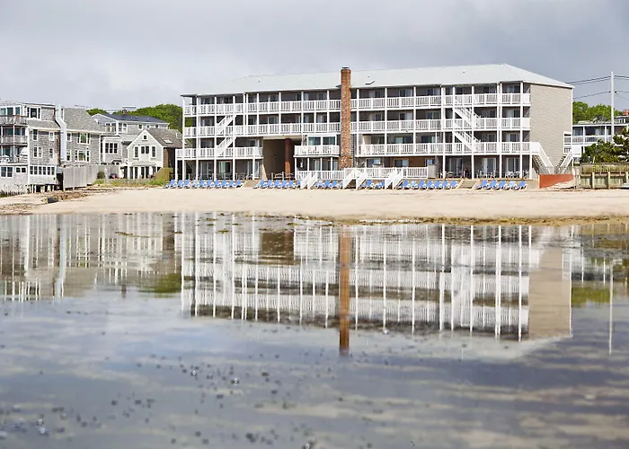 Surfside And Suites