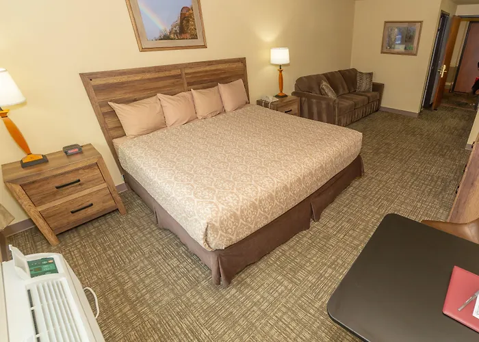 Clatskanie River Inn