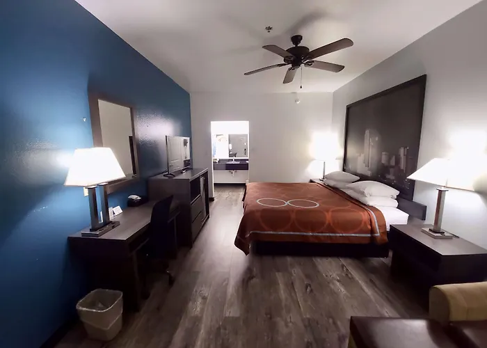 Scottish Inns & Suites Forney