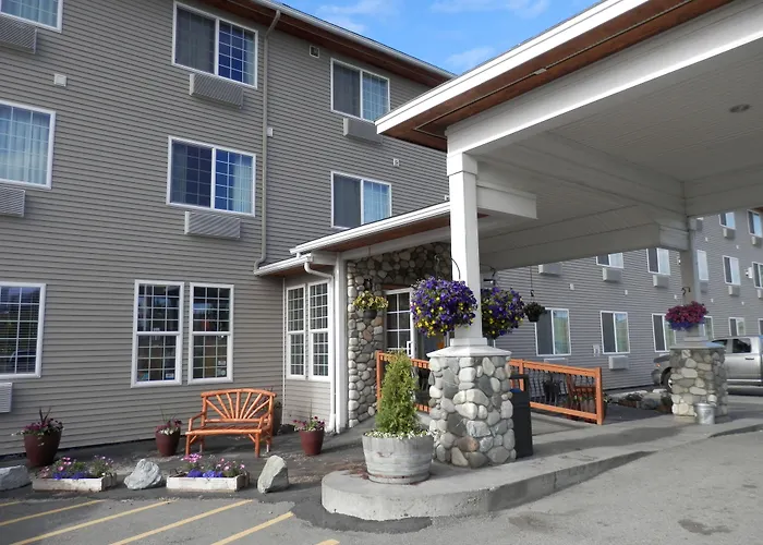 Grand View Inn & Suites