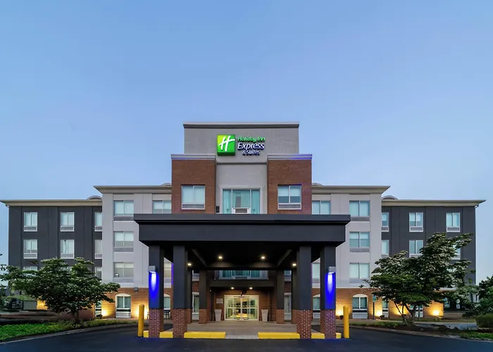 Holiday Inn Express & Suites By Ihg
