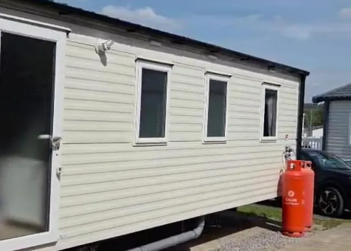 Zucolli'S Caravan At Trecco Bay Holiday Park