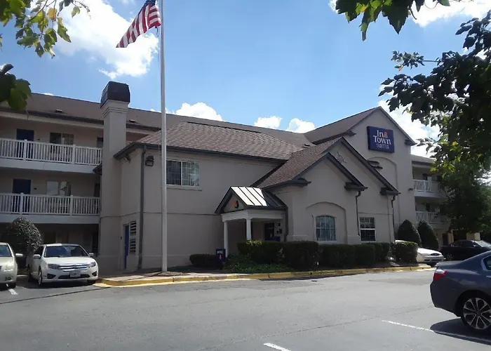 Intown Suites Extended Stay Nc - Lanada