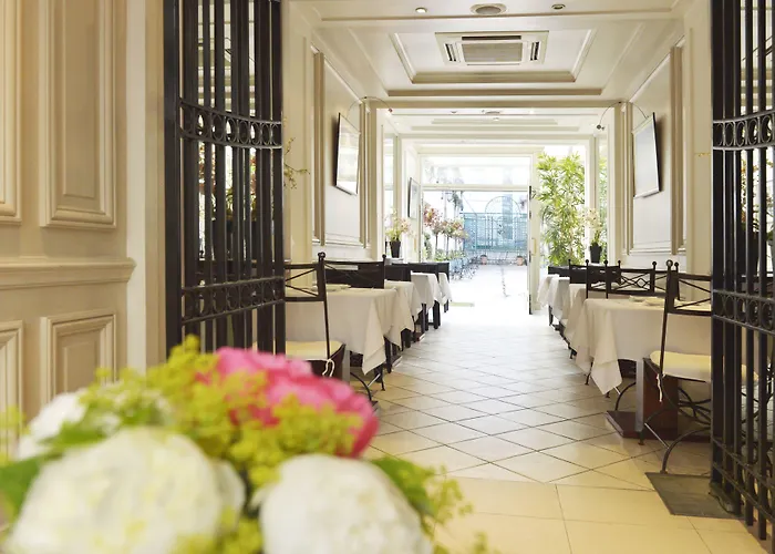 Suites Unic Renoir Saint-Germain