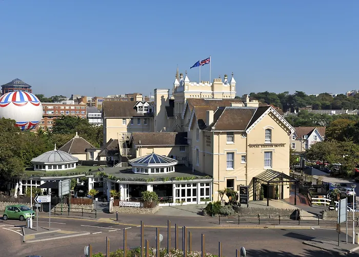 Royal Exeter Hotel