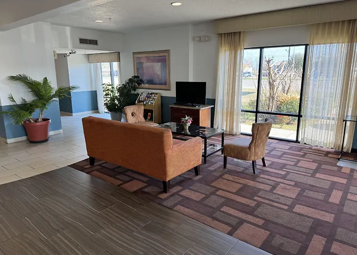 Quality Inn & Suites Hattiesburg North