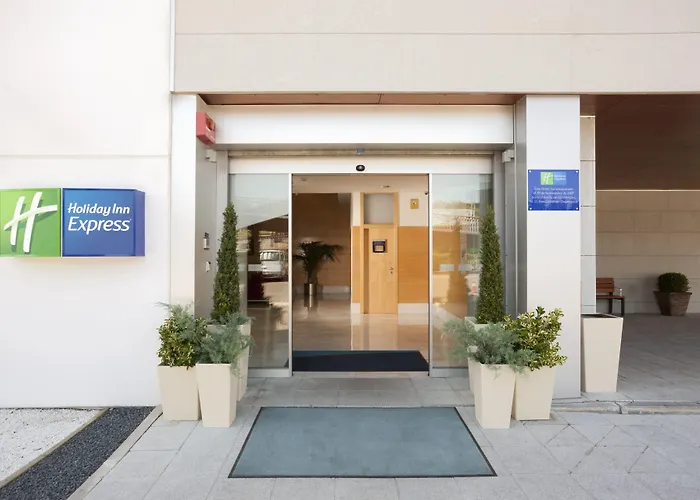 Holiday Inn Express By Ihg