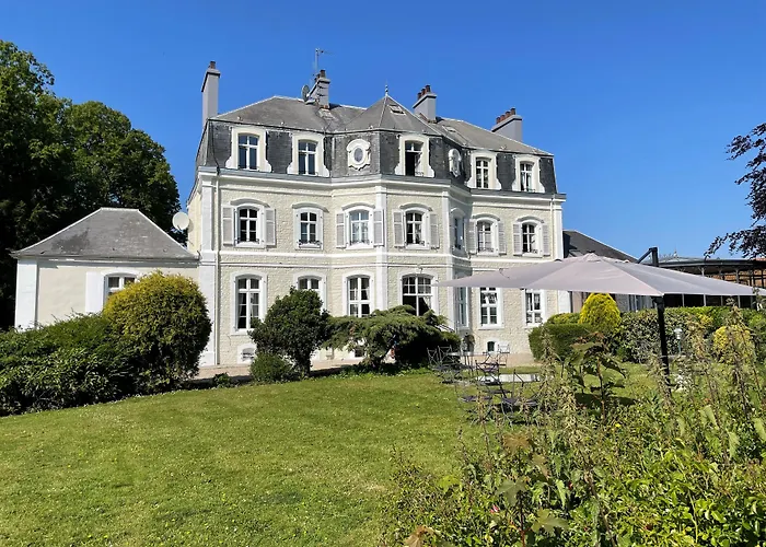 Najeti Hôtel Château Cléry