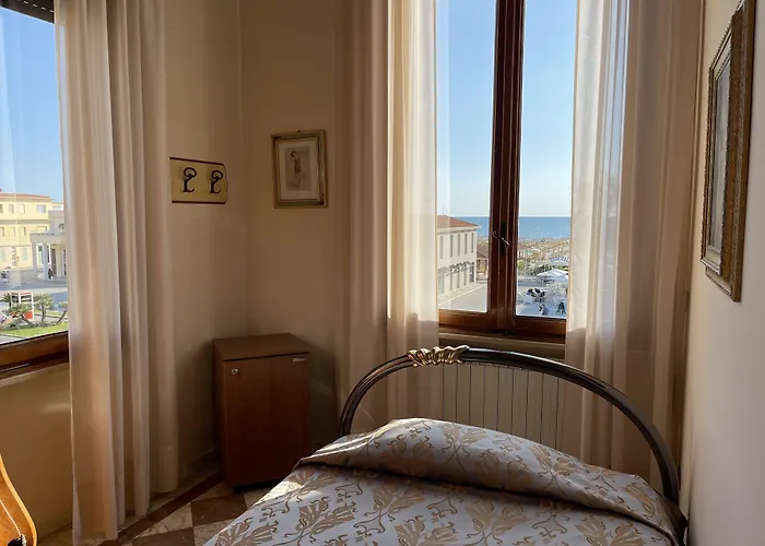 Villa Tina Viareggio