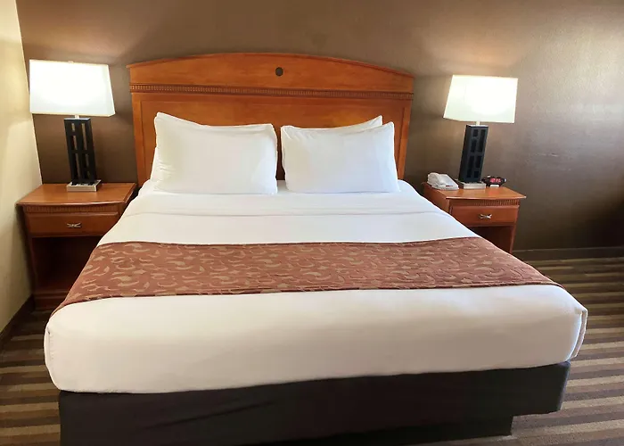 Best Western Manhattan Inn