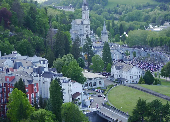 Hotel Saint Sauveur Lourdes