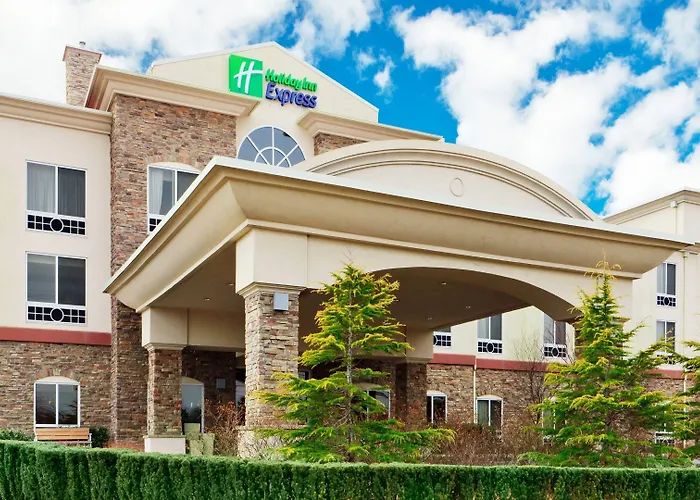Holiday Inn Express Hotel & Suites East End By Ihg