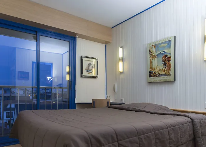 Hotel Arcantis Le Voltaire Rennes