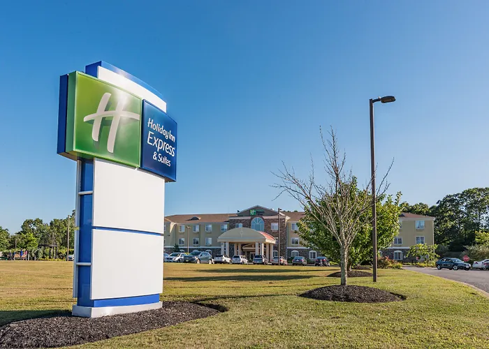 Holiday Inn Express Hotel & Suites Swansea By Ihg