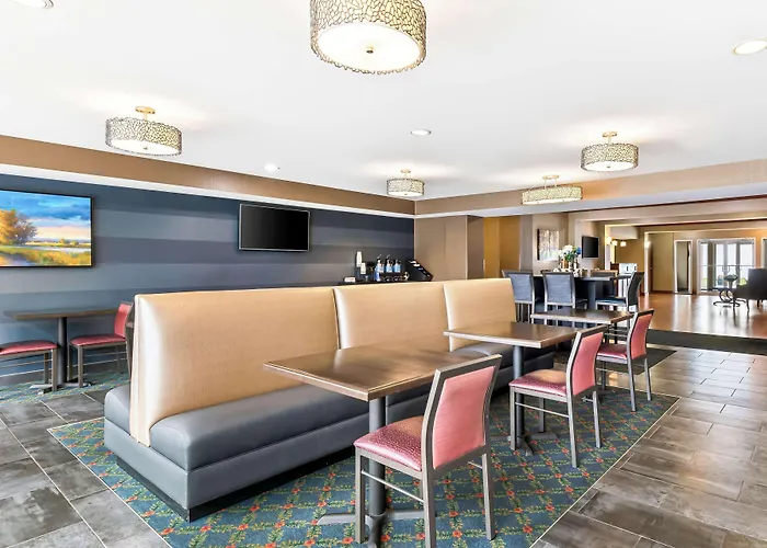 Best Western Legacy Inn & Suites Beloit/South Beloit