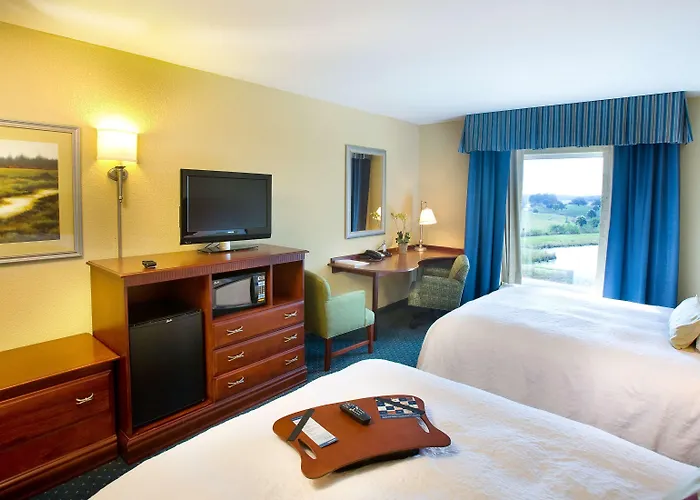 Hampton Inn & Suites