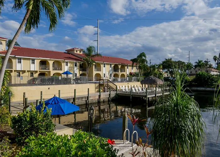 Oyo Waterfront - Fort Myers, Fl