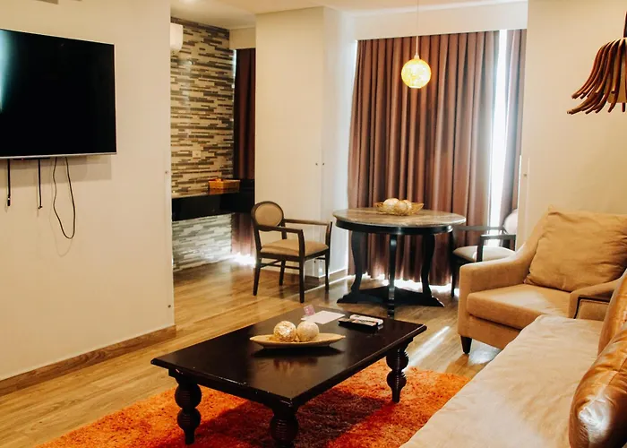 Goldberry Suites And Hotel Cebu