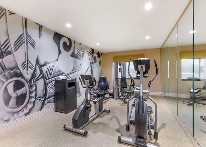 Best Western Plus Burleson Inn & Suites