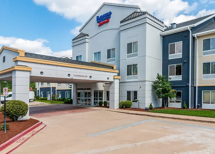 Fairfield Inn & Suites