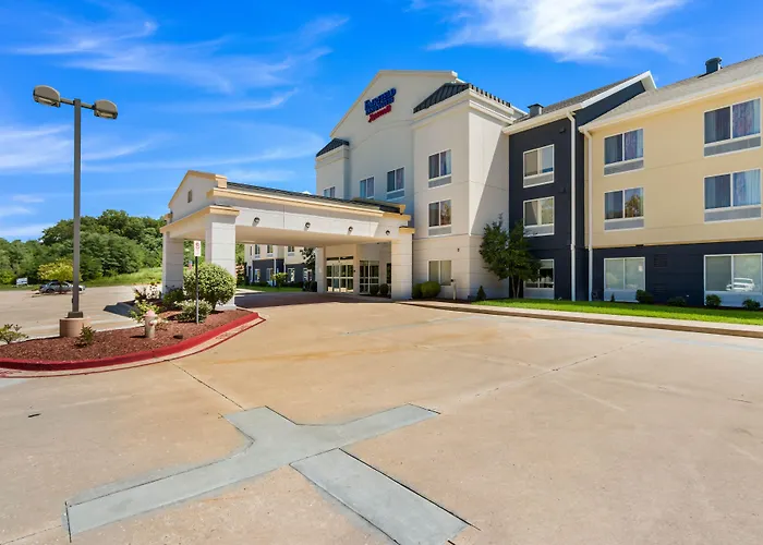 Fairfield Inn & Suites
