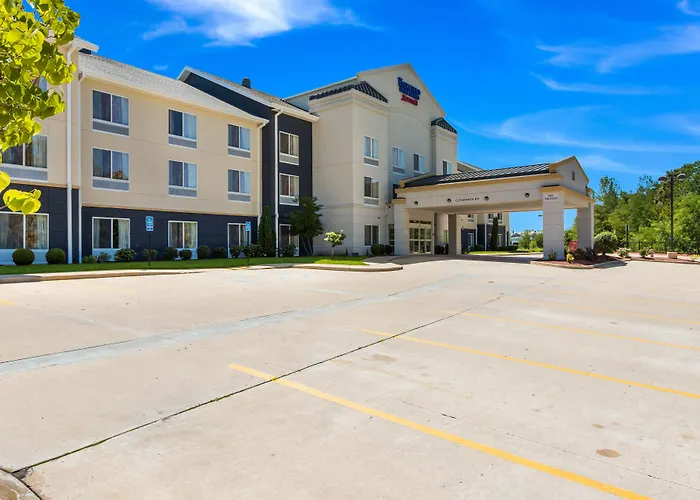 Fairfield Inn & Suites