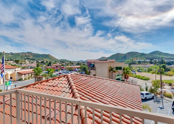 Holiday Inn Express Hotel & Suites Lake Elsinore By Ihg