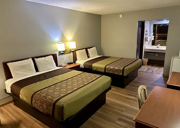Thunderbird Motor Inn Baraboo
