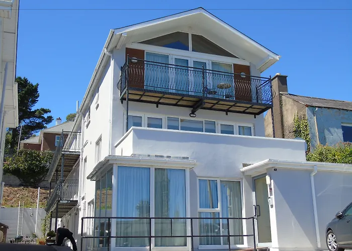 Bella Vista Hotel & Self Catering Suites Cobh