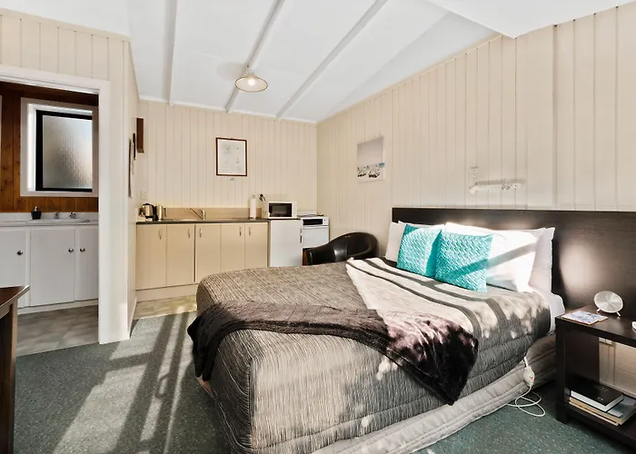 Central Gateway Motel Cromwell