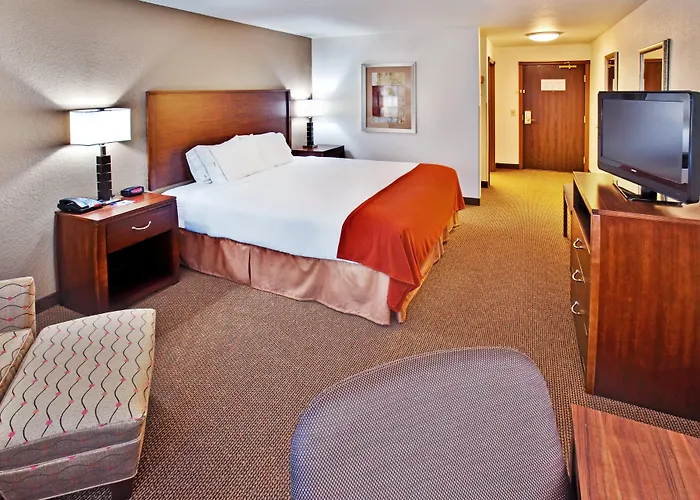 Holiday Inn Express Hotel & Suites - Dubuque West By Ihg
