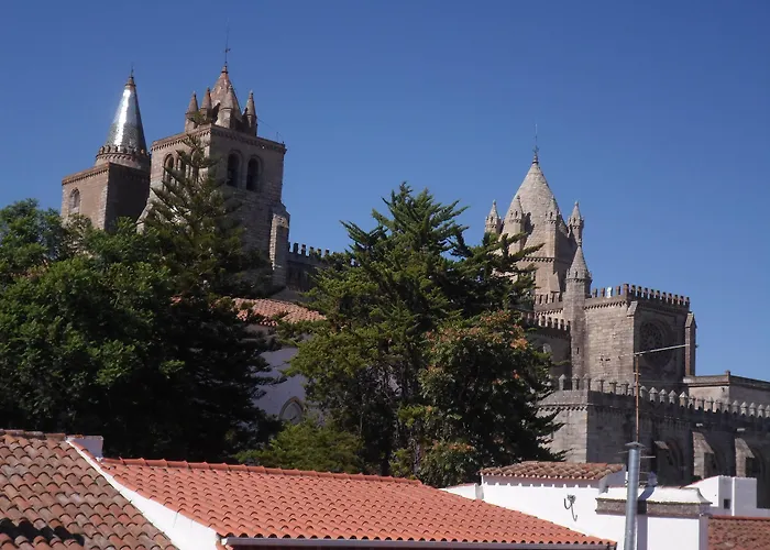 Hotel Solar De Monfalim