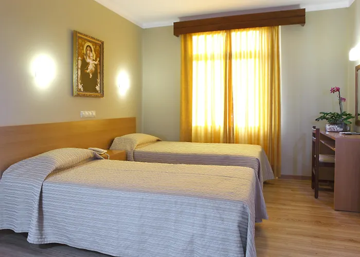 Domus Pacis Fatima Hotel